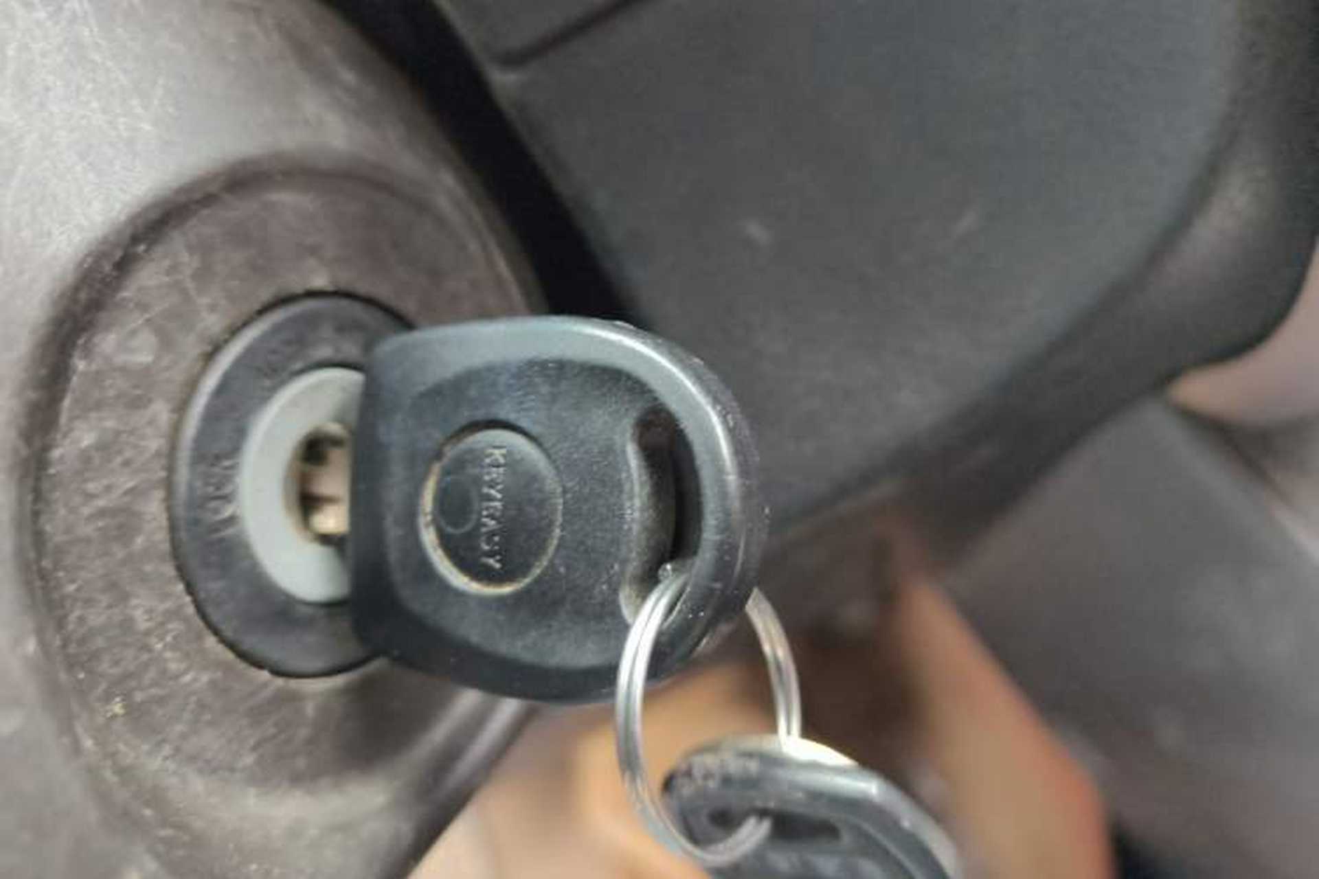Used Toyota Vios 2014 1.3L Manual Xiang Edition Vehicle Key