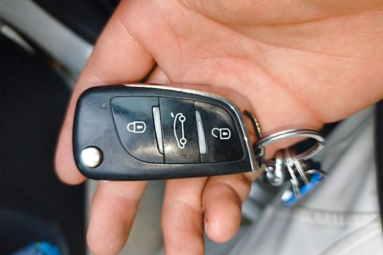 Used Toyota Vios 2014 1.5L Manual ZhiZhen Edition Vehicle Key