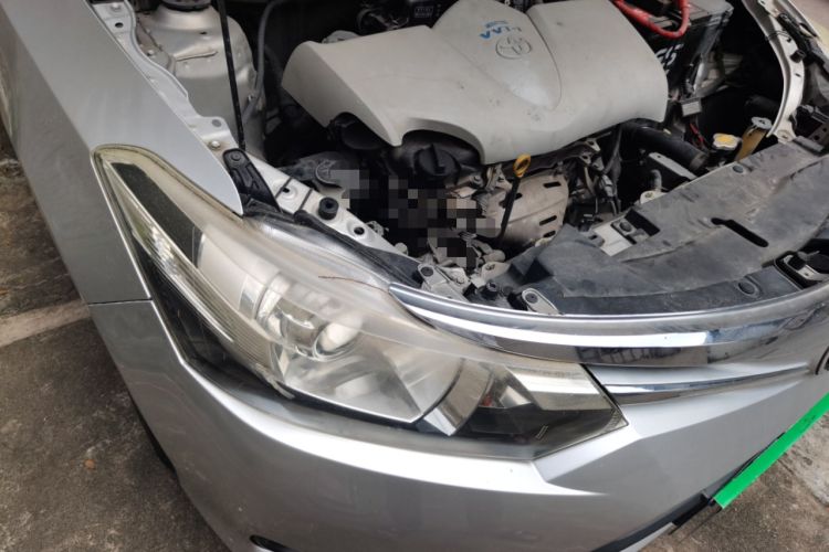 Used Toyota Vios 2015 1.5L Automatic ZhiZun Starlight Edition Engine Bay Right