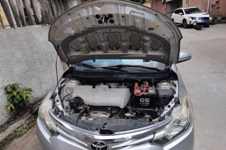 Used Toyota Vios 2015 1.5L Automatic ZhiZun Starlight Edition Engine Bay