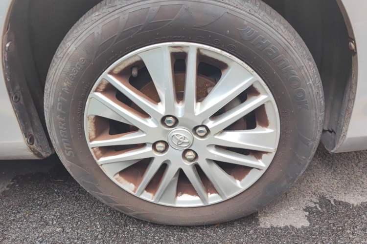 Used Toyota Vios 2015 1.5L Manual Smart Star Edition Right Front Wheel Hub