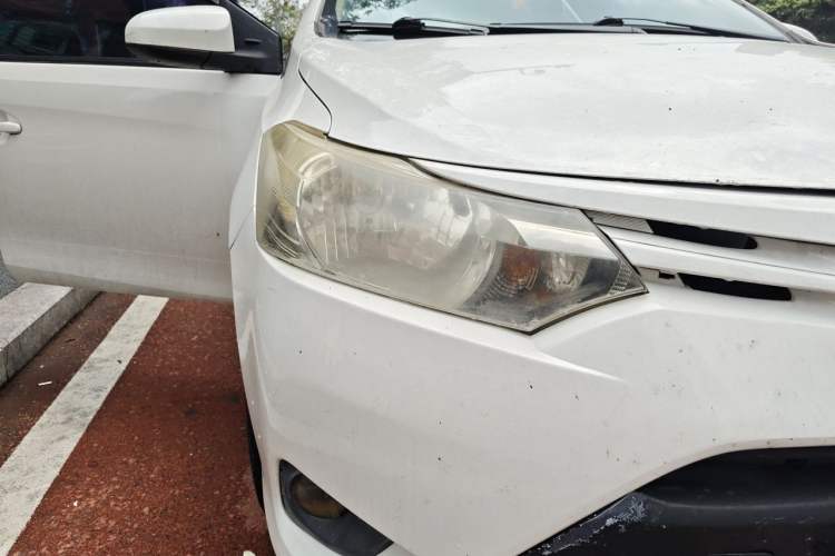 Used Toyota Vios 2015 1.5L Manual Smart Star Edition Right Front Headlight
