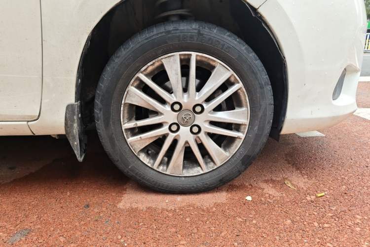 Used Toyota Vios 2015 1.5L Manual Smart Star Edition Right Front Wheel Hub