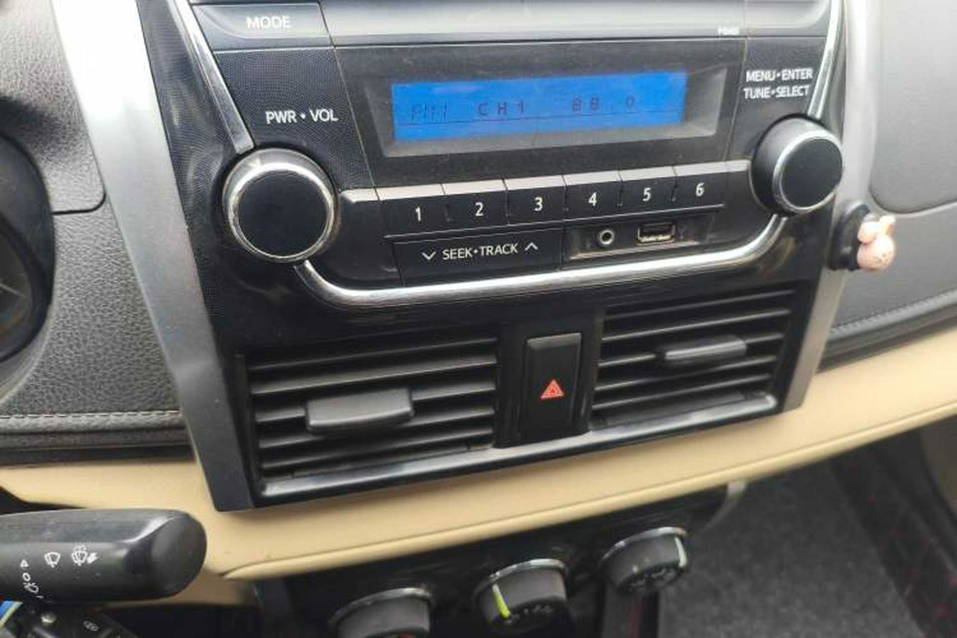 Used Toyota Vios 2016 1.5L Manual ZhiZhen Xingyao Edition Audio And AC Panel