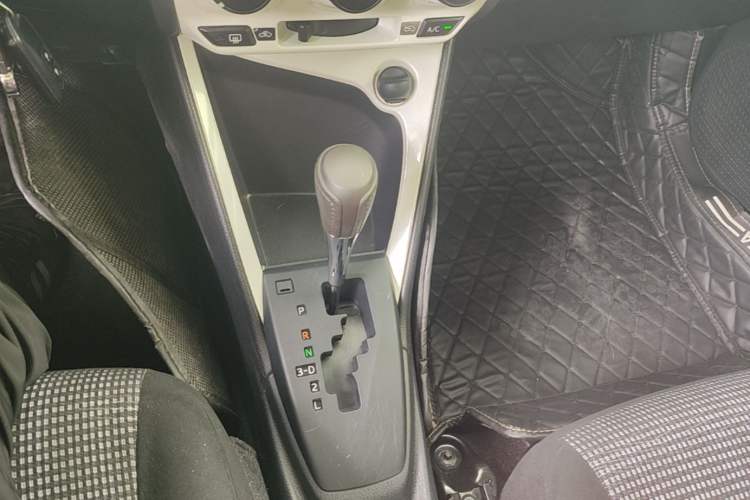 Used Toyota Vios 2016 1.5L Automatic ZhiZhen Xingyao Edition Gear Lever