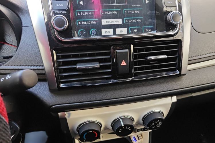 Used Toyota Vios 2016 1.5L Automatic ZhiZhen Xingyao Edition Audio And AC Panel