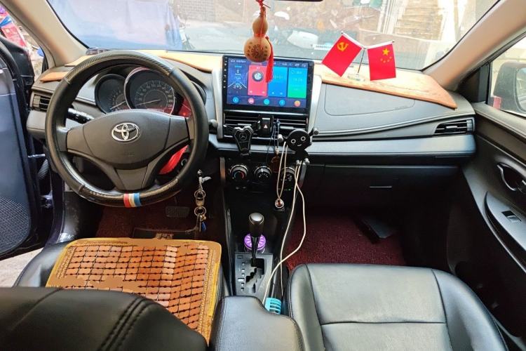 Used Toyota Vios 2016 1.5L Automatic ZhiZhen Xingyao Edition Center Console