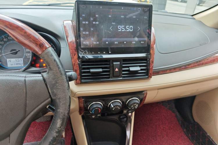 Used Toyota Vios 2016 1.5L Automatic ZhiZhen Xingyao Edition Audio And AC Panel