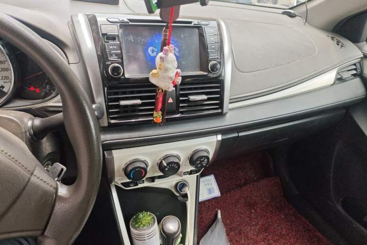 Used Toyota Vios 2016 1.5L Automatic ZhiZhen Xingyao Edition Audio And AC Panel