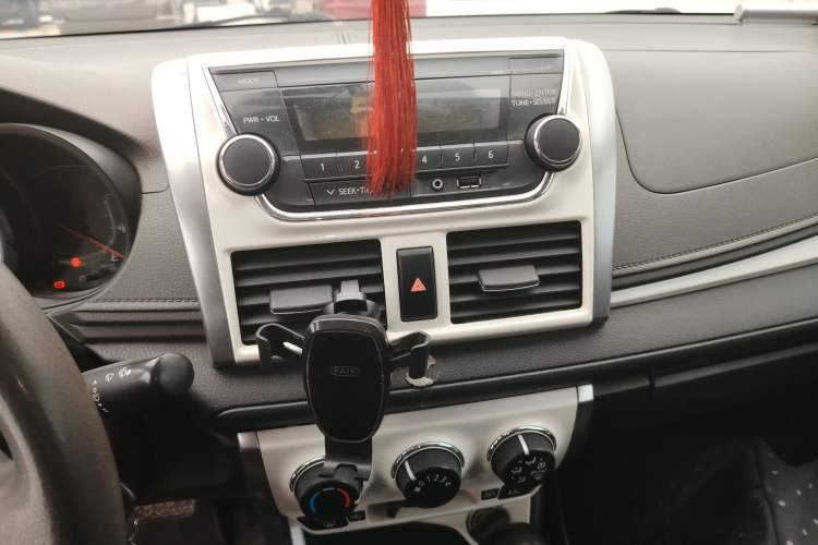Used Toyota Vios 2016 1.5L Automatic ZhiZhen Xingyao Edition Audio And AC Panel