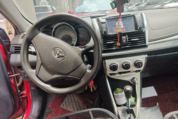 Used Toyota Vios 2016 1.5L Automatic ZhiZhen Xingyao Edition Center Console