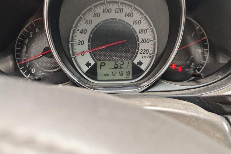 Used Toyota Vios 2016 1.5L Automatic ZhiZhen Xingyao Edition Odometer Close Up