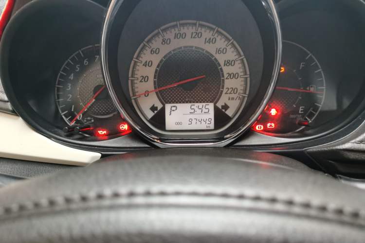 Used Toyota Vios 2016 1.5L Automatic ZhiZhen Xingyao Edition Odometer Close Up