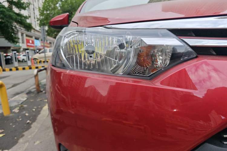 Used Toyota Vios 2016 1.5L Automatic ZhiZhen Xingyao Edition Right Front Headlight