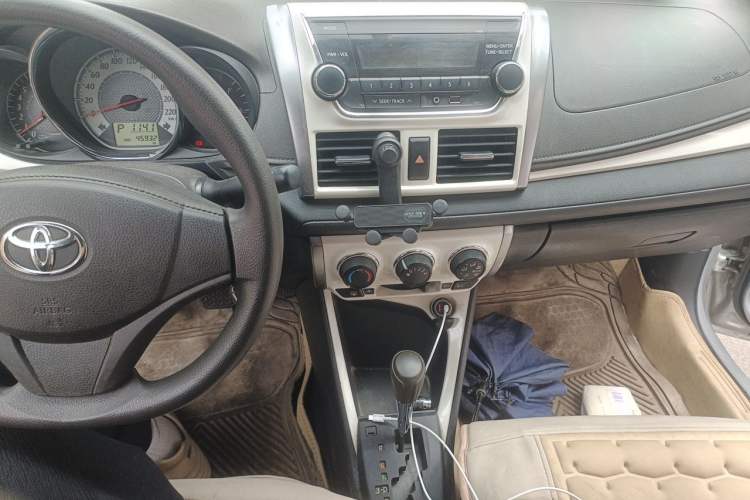 Used Toyota Vios 2016 1.5L Automatic ZhiZhen Xingyao Edition Audio And AC Panel