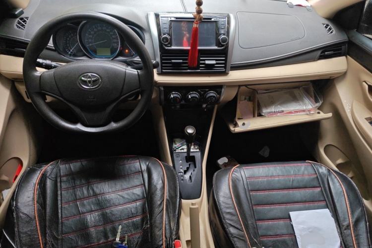 Used Toyota Vios 2016 1.5L Automatic ZhiZhen Xingyao Edition Center Console