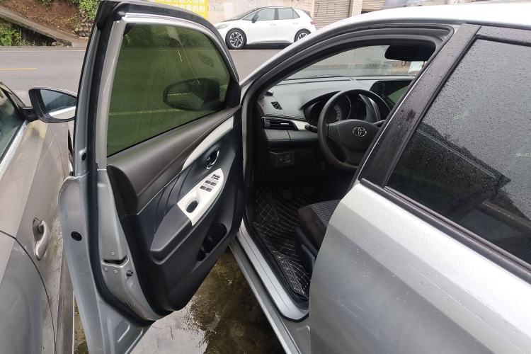 Used Toyota Vios 2016 1.5L Manual ZhiZhen Xingyao Edition Driver Seat
