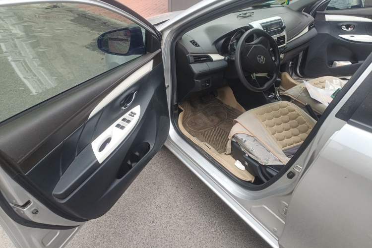 Used Toyota Vios 2016 1.5L Automatic ZhiZhen Xingyao Edition Driver Seat