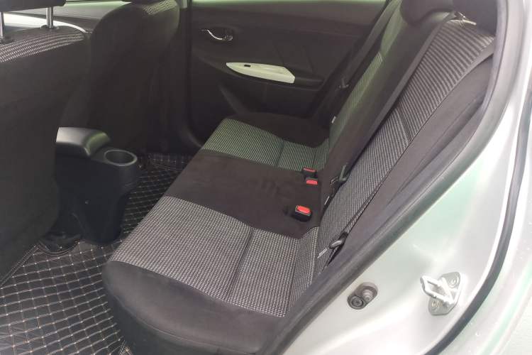 Used Toyota Vios 2016 1.5L Manual ZhiZhen Xingyao Edition Left Rear Seat