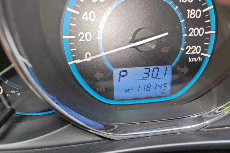 Used Toyota Vios 2016 1.5L Automatic ZhiZhen Xingyao Edition Odometer Close Up