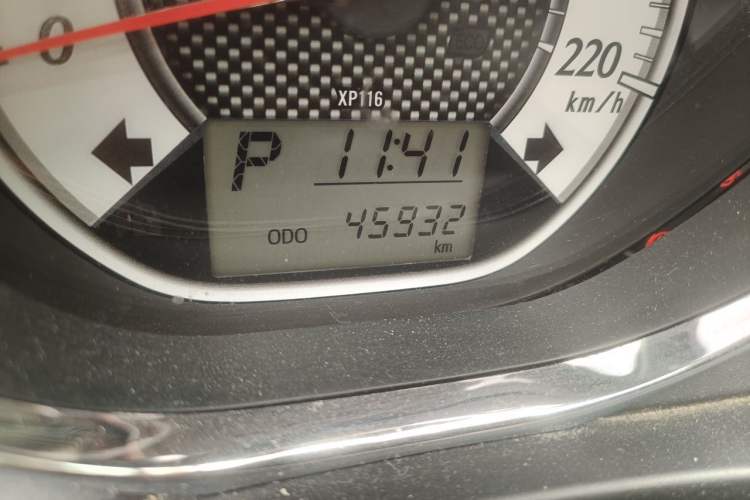 Used Toyota Vios 2016 1.5L Automatic ZhiZhen Xingyao Edition Odometer Close Up