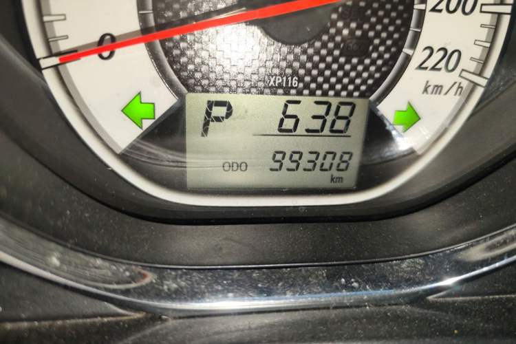 Used Toyota Vios 2016 1.5L Automatic ZhiZhen Xingyao Edition Odometer Close Up