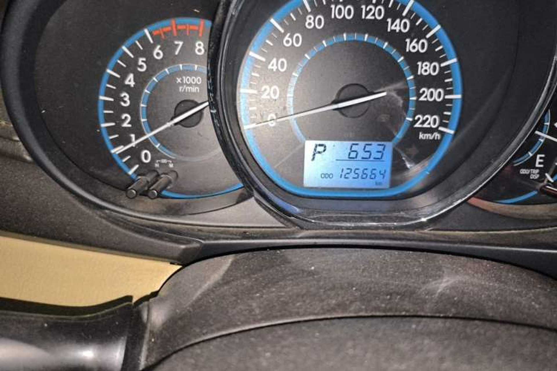 Used Toyota Vios 2016 1.5L Automatic ZhiZhen Xingyao Edition Odometer Close Up