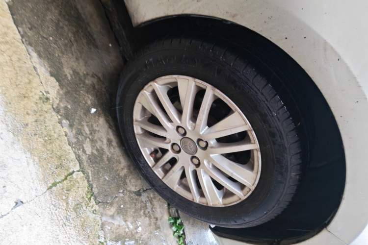 Used Toyota Vios 2016 1.5L Automatic ZhiZhen Xingyao Edition Right Front Wheel Hub