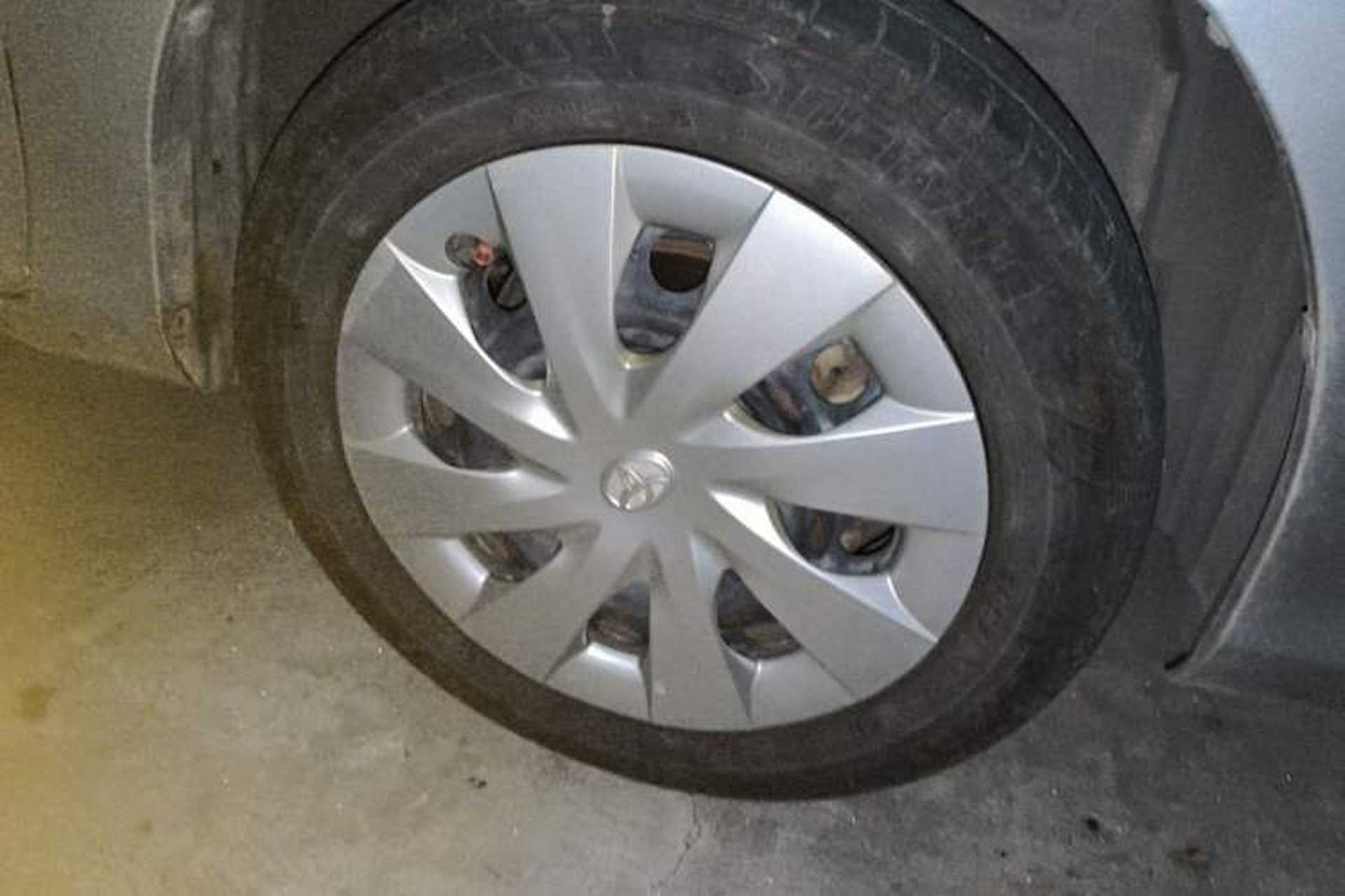 Used Toyota Vios 2016 1.5L Automatic ZhiZhen Xingyao Edition Right Front Wheel Hub