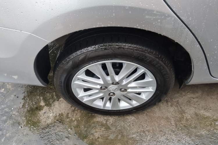 Used Toyota Vios 2016 1.5L Manual ZhiZhen Xingyao Edition Right Rear Wheel Hub