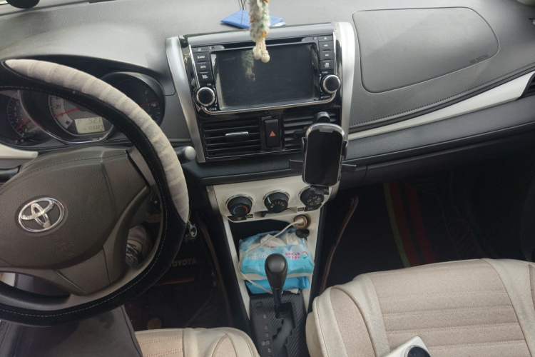 Used Toyota Vios 2016 1.5L Automatic ZhiZhen Xingyao Edition Audio And AC Panel