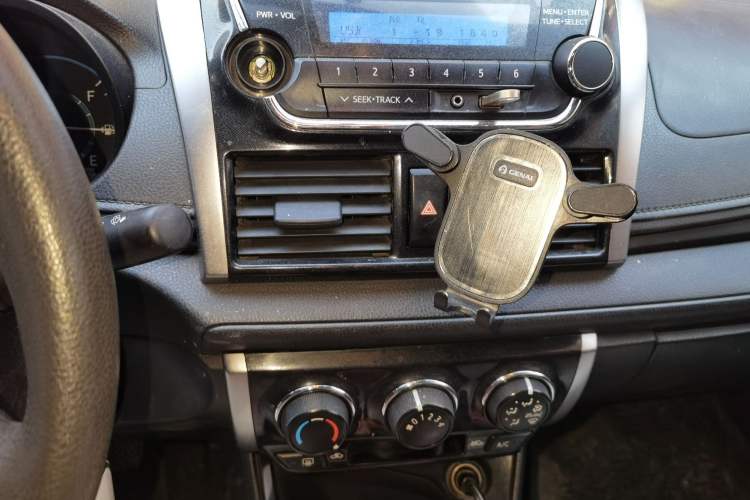Used Toyota Vios 2016 1.5L Manual ZhiZhen Xingyao Edition Audio And AC Panel
