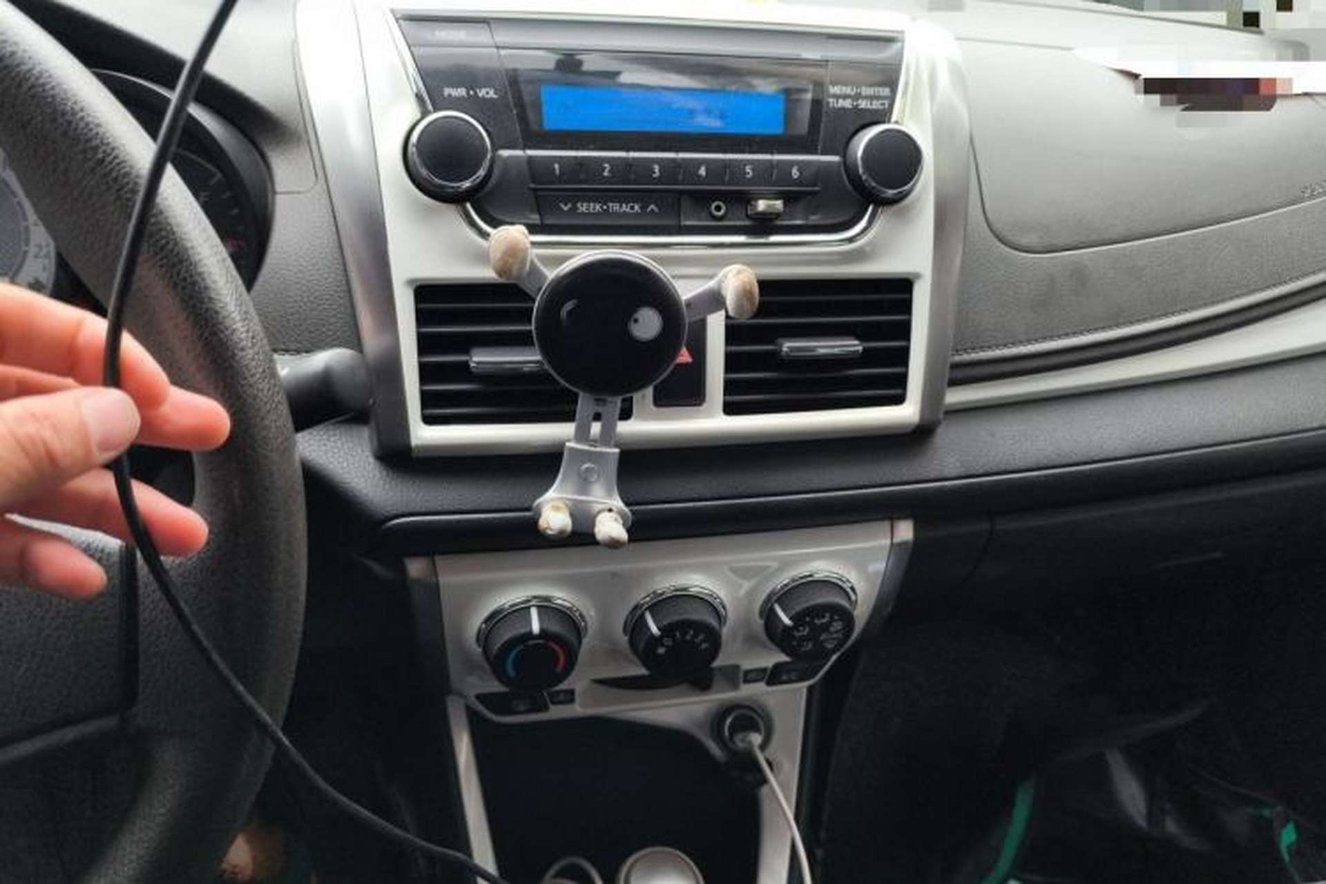 Used Toyota Vios 2016 1.5L Automatic ZhiZhen Xingyao Edition Audio And AC Panel