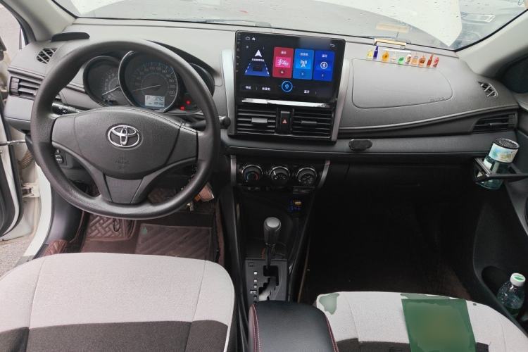 Used Toyota Vios 2016 1.5L Automatic ZhiZhen Xingyao Edition Center Console