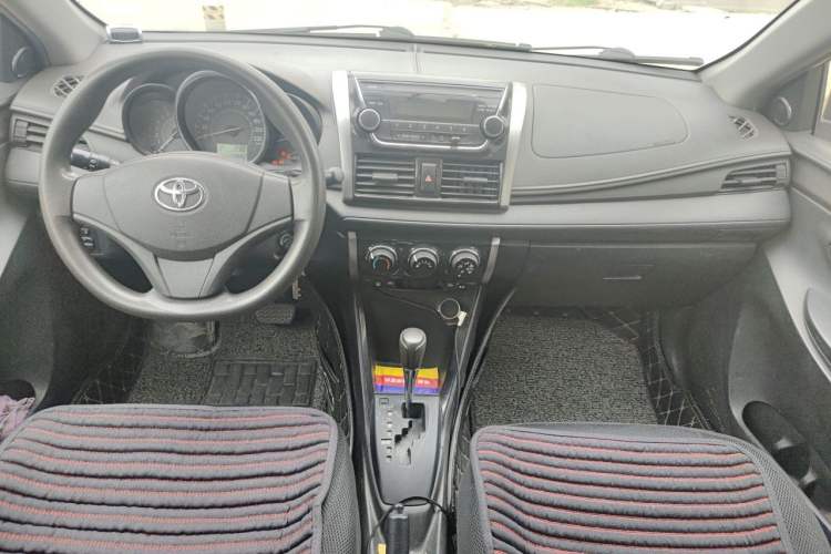 Used Toyota Vios 2016 1.5L Automatic ZhiZhen Xingyao Edition Center Console