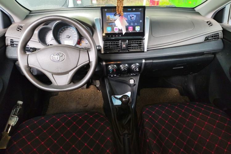 Used Toyota Vios 2016 1.5L Manual ZhiZhen Xingyao Edition Center Console