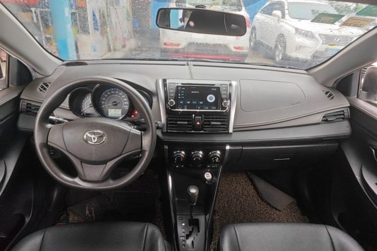 Used Toyota Vios 2016 1.5L Automatic ZhiZhen Xingyao Edition Center Console