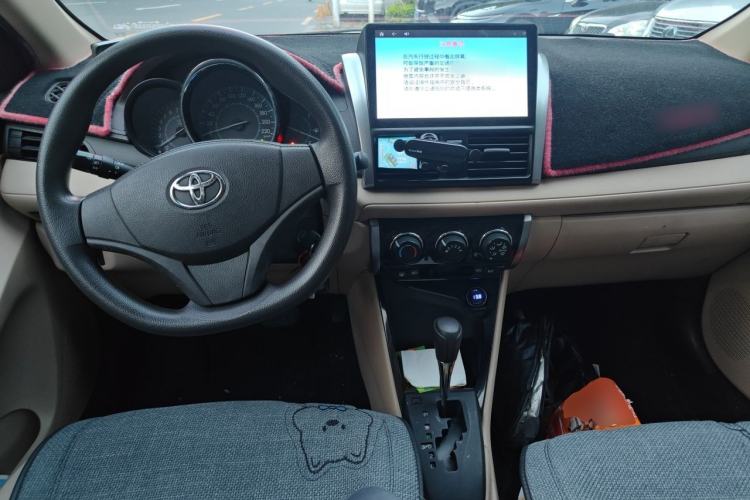 Used Toyota Vios 2016 1.5L Automatic ZhiZhen Xingyao Edition Center Console