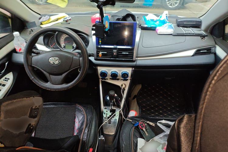 Used Toyota Vios 2016 1.5L Automatic ZhiZhen Xingyao Edition Center Console