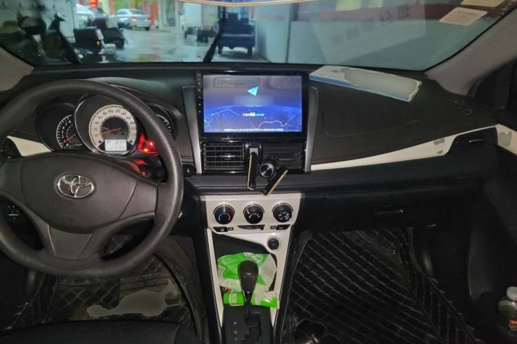 Used Toyota Vios 2016 1.5L Automatic ZhiZhen Xingyao Edition Center Console
