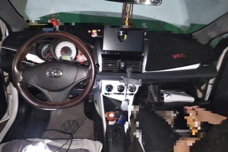 Used Toyota Vios 2016 1.5L Automatic ZhiZhen Xingyao Edition Center Console