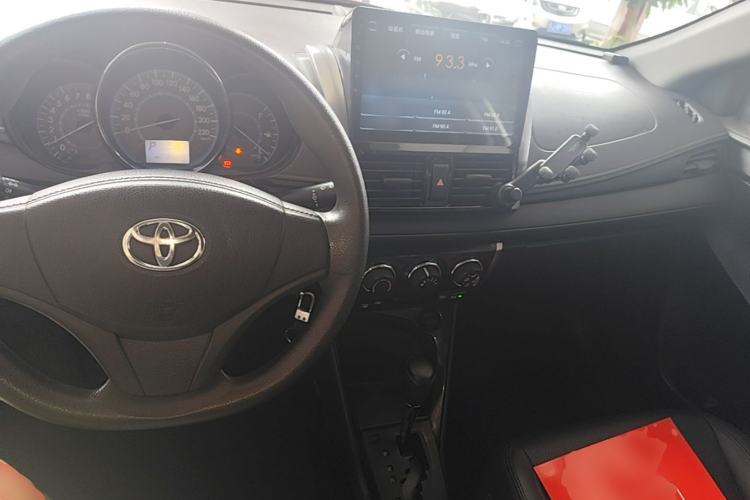 Used Toyota Vios 2016 1.5L Automatic ZhiZhen Xingyao Edition Center Console