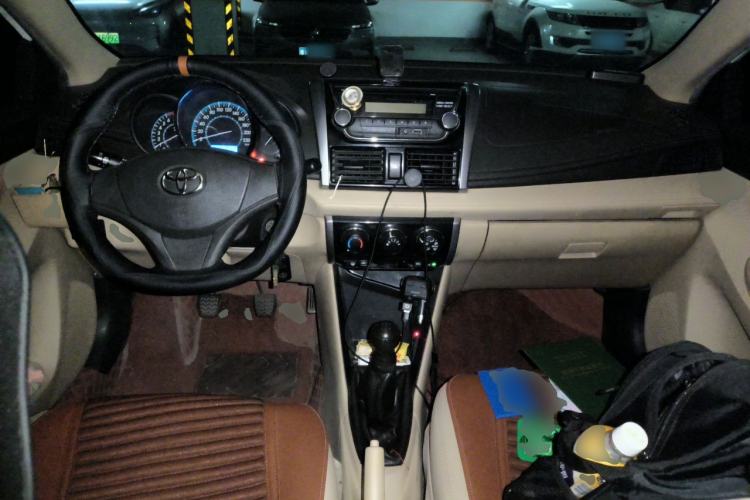 Used Toyota Vios 2016 1.5L Manual ZhiZhen Xingyao Edition Center Console