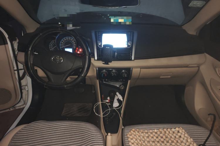 Used Toyota Vios 2016 1.5L Automatic ZhiZhen Xingyao Edition Center Console