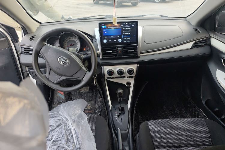 Used Toyota Vios 2016 1.5L Automatic ZhiZhen Xingyao Edition Center Console