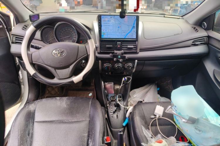 Used Toyota Vios 2016 1.5L Automatic ZhiZhen Xingyao Edition Center Console