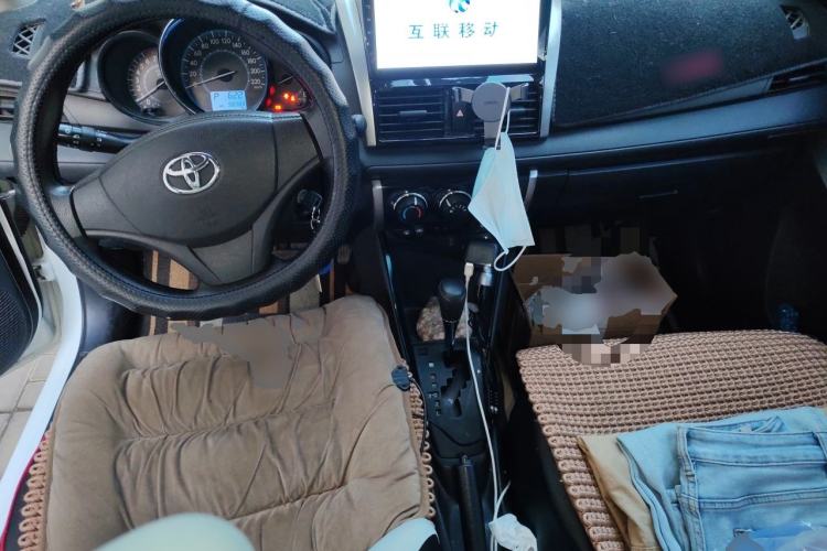 Used Toyota Vios 2016 1.5L Automatic ZhiZhen Xingyao Edition Center Console