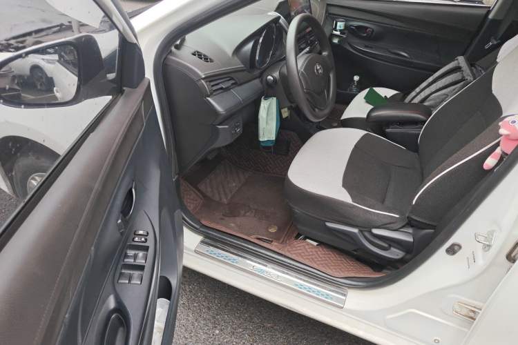 Used Toyota Vios 2016 1.5L Automatic ZhiZhen Xingyao Edition Driver Seat