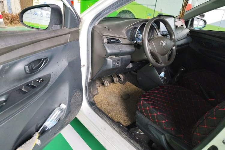 Used Toyota Vios 2016 1.5L Manual ZhiZhen Xingyao Edition Driver Seat