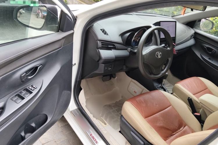 Used Toyota Vios 2016 1.5L Automatic ZhiZhen Xingyao Edition Driver Seat
